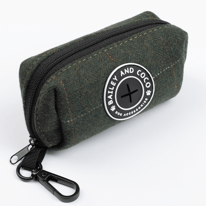 Dog Poop Bag Holders UK 2026: Keep Your Walks Tidy and Stylish - Bailey and Coco (UK)