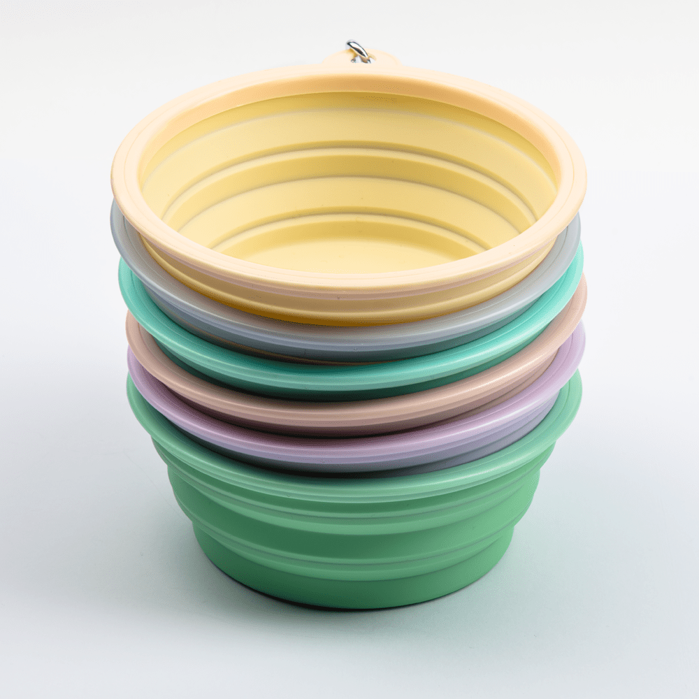 Collapsible Dog Water Bowl - Pistachio Green - Bailey and Coco (UK)