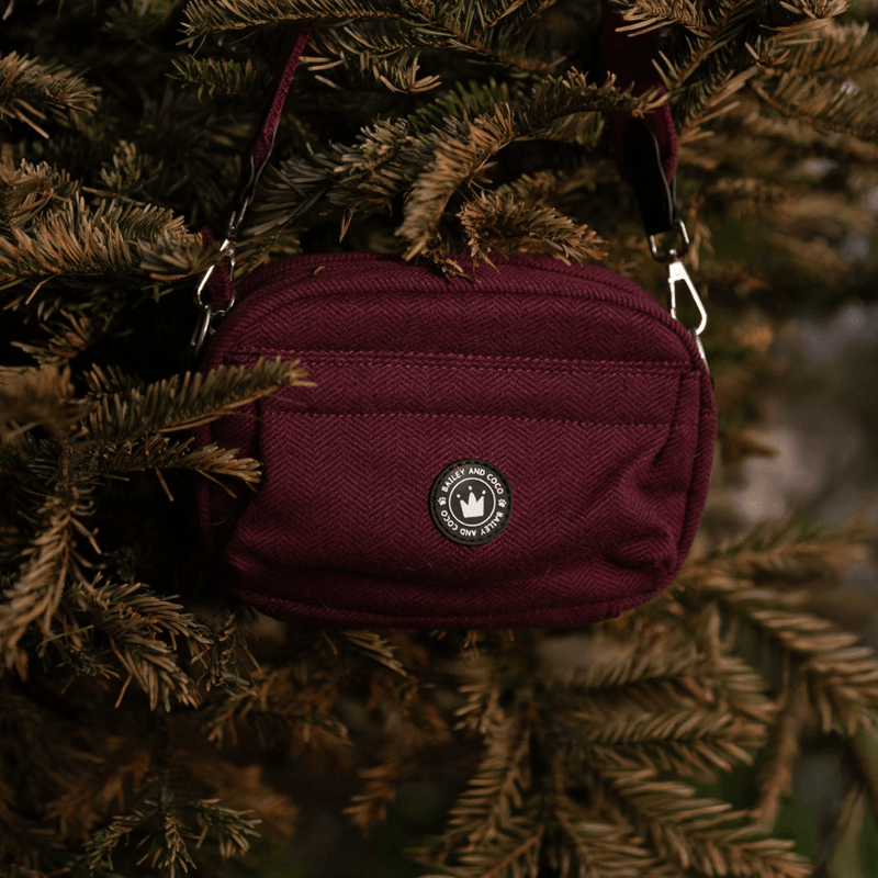 Premium Mulberry Tweed Dog Walking Bag - Bailey and Coco (UK)