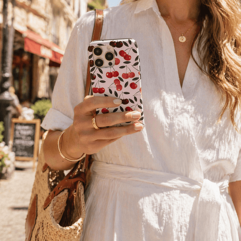 Very Cherry iPhone 17 Pro Case - Bailey and Coco (UK)